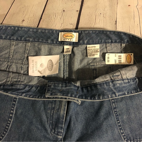 NWT Talbots Women’s Cotton Relax Fit Ankle Jeans - Size 18W - Picture 7 of 8